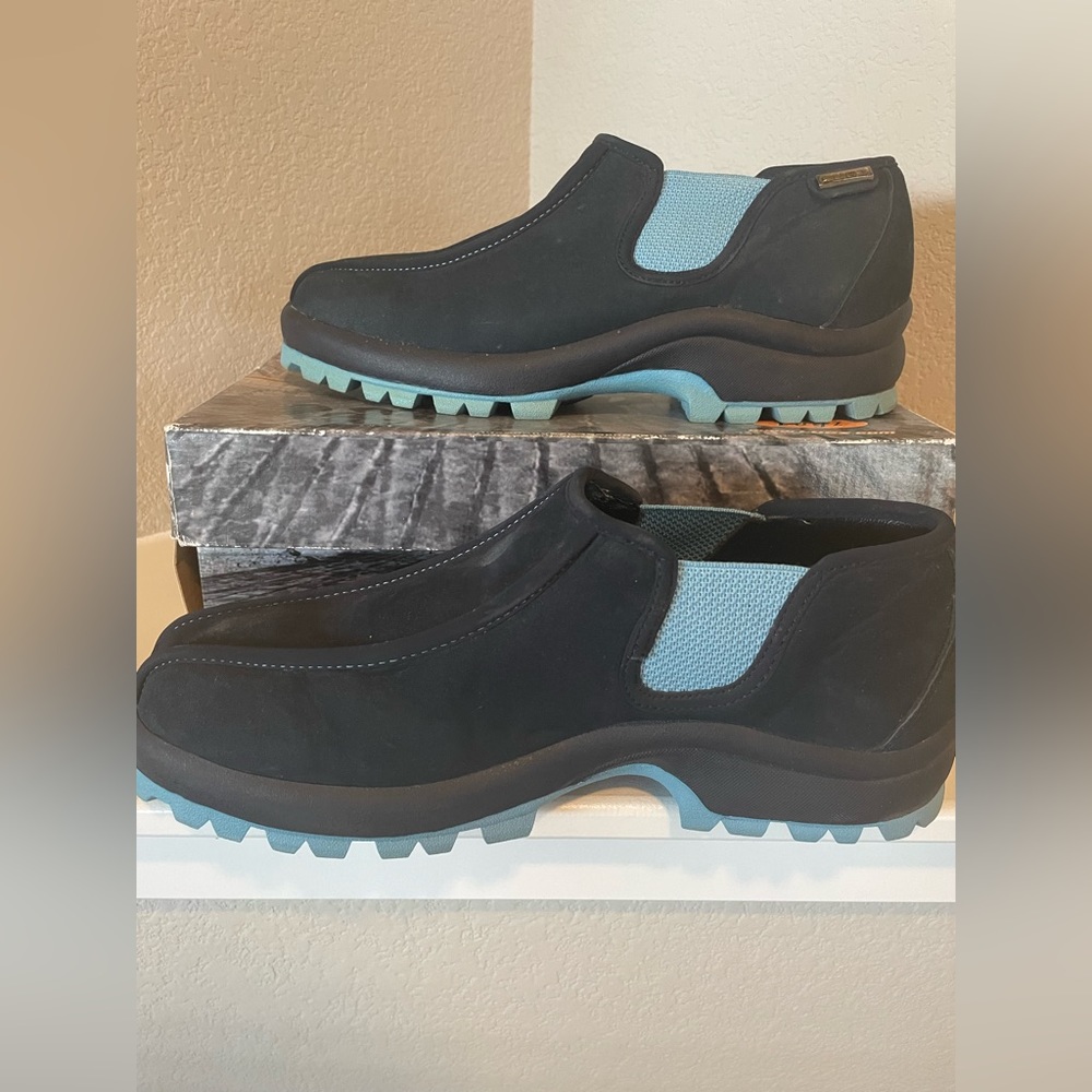 LUGZ Suede DEMO Slip On Boots (Navy/Carolina Blue)